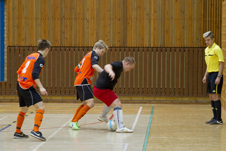 Kuva 8.12.2012 Huhtaharjulla pelatusta ottelusta Feeniks - PoPS-78